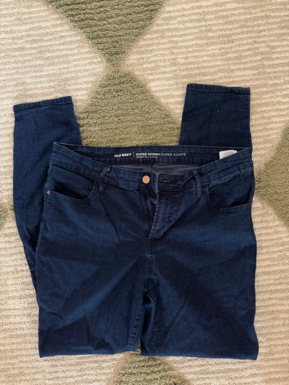 Old Navy Women's Dark Navy Skinny Jeans - Picture 2 of 2